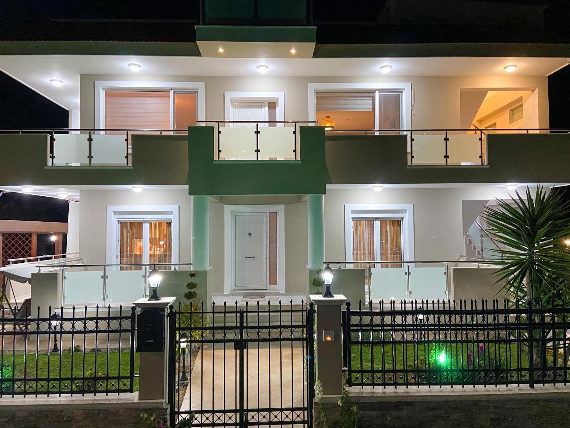 קרמסטי Simplycity Homestay Apartments מראה חיצוני תמונה